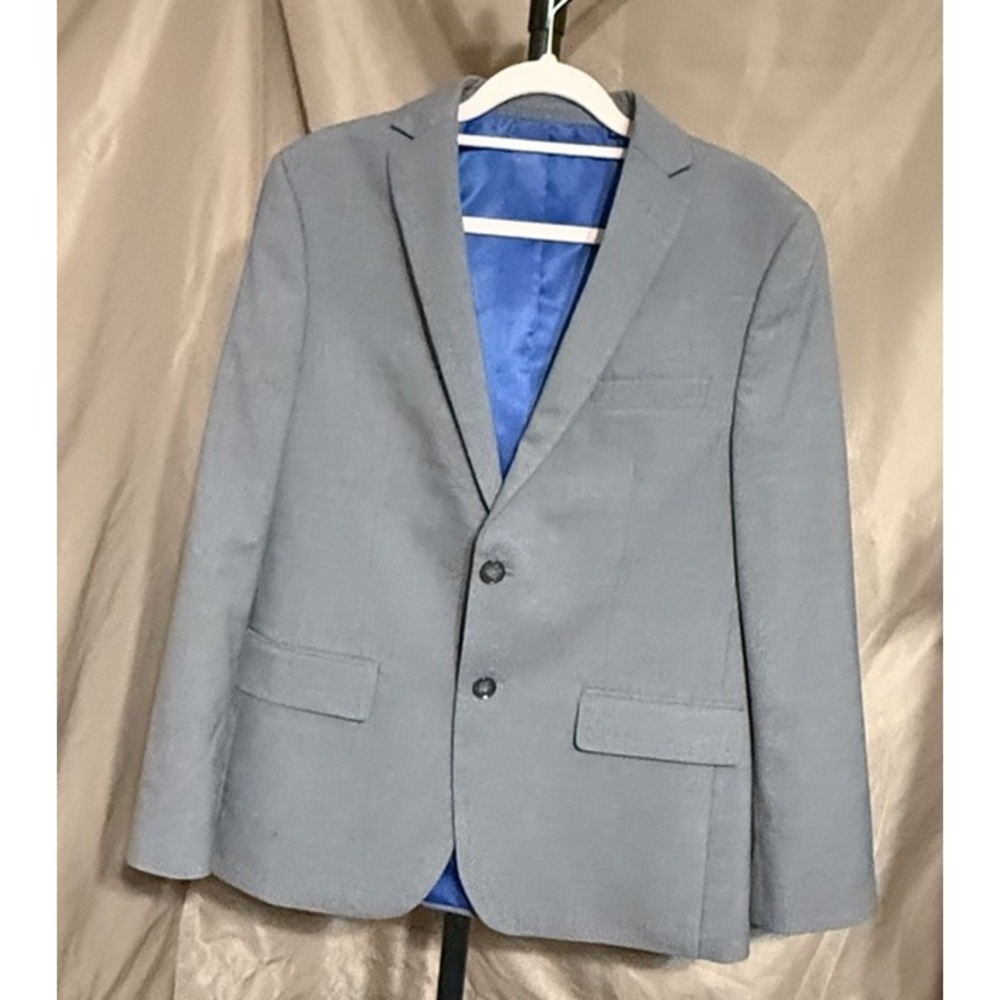 Jos. A. Bank Young‎ Man's Suit Size 18 Solid Gray